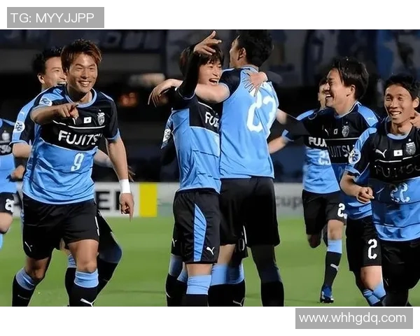 日乙联赛焦点战京都队迎战水蜀葵队争夺宝贵积分之战
